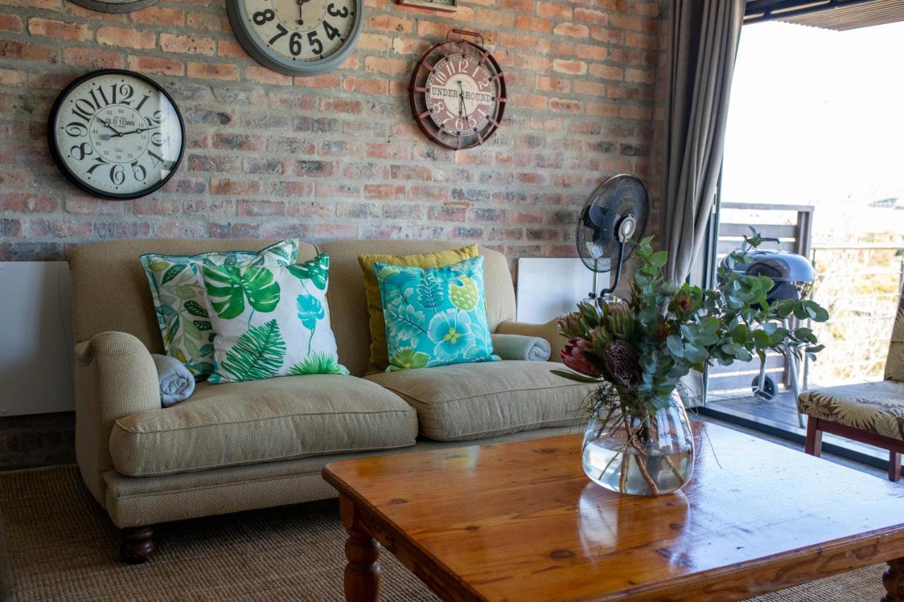 Stay At Friends Bettyʼs Bay Εξωτερικό φωτογραφία